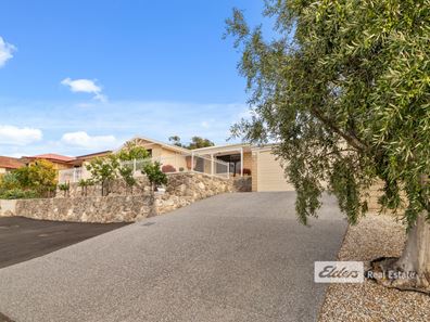 61 Barnes  Avenue, Australind WA 6233