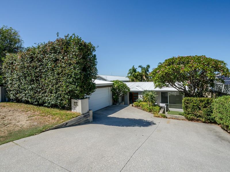 106 High Street, Sorrento WA 6020