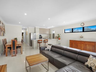 8/316 Hardey Road, Cloverdale WA 6105
