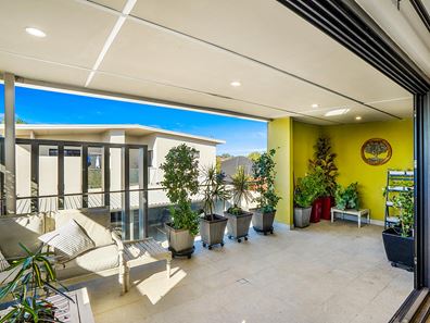 8/316 Hardey Road, Cloverdale WA 6105
