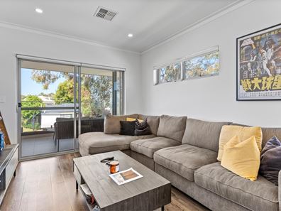 4/15 Strathyre Drive, Duncraig WA 6023