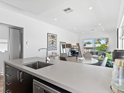 4/15 Strathyre Drive, Duncraig WA 6023