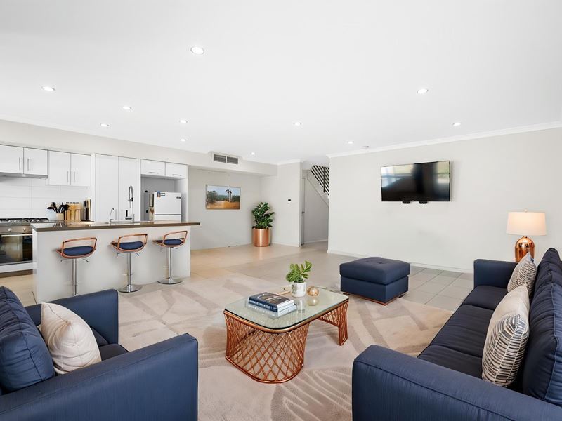 8/39 Edinburgh Road, Forrestfield WA 6058