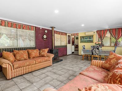125 Eglington Crescent, Hamersley WA 6022