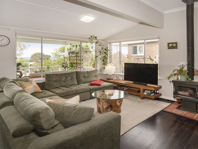 14 Smith Street, Dunsborough WA 6281