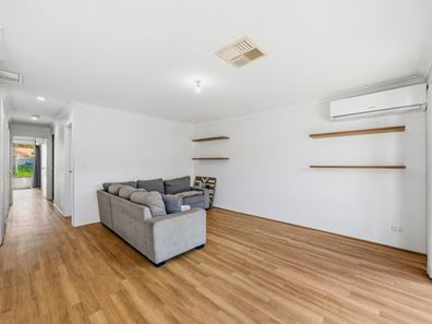 21/8 Merope Close, Rockingham WA 6168