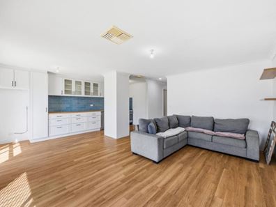 21/8 Merope Close, Rockingham WA 6168