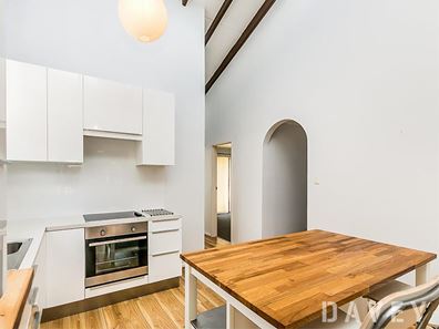 2/19 Calais Road, Scarborough WA 6019