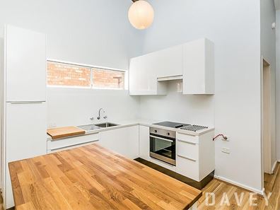 2/19 Calais Road, Scarborough WA 6019