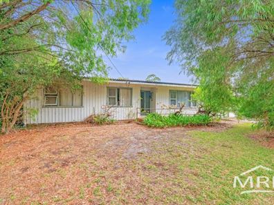 8 Moortown Road, Gledhow WA 6330