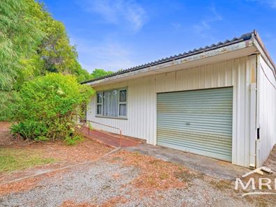 8 Moortown Road, Gledhow WA 6330