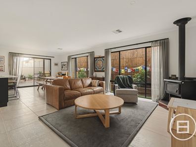 19 Teatro Street, Beeliar WA 6164