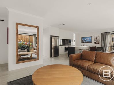 19 Teatro Street, Beeliar WA 6164