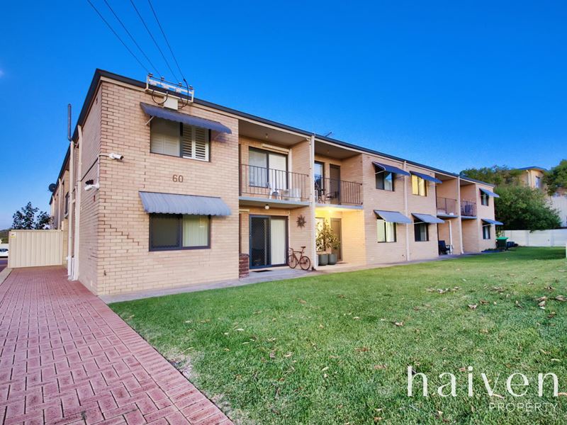 2/60 Stanley Street, Scarborough