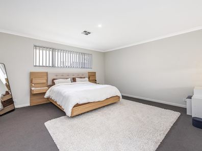 3 Loveday Way, Golden Bay WA 6174
