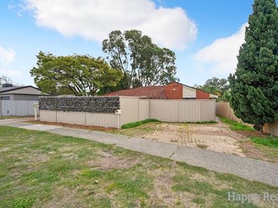 4 Denham Way, Thornlie WA 6108
