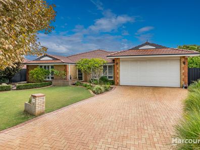 11 Sanur Rise, Iluka WA 6028