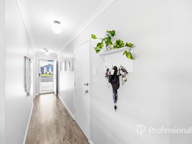 16 Unicup Way, Dalyellup WA 6230