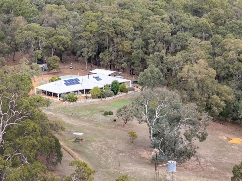 155 Wilson Road, Chidlow WA 6556
