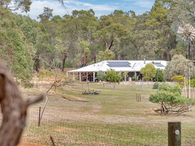 155 Wilson Road, Chidlow WA 6556