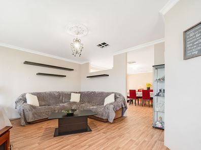 1 Bartle Lane, Alexander Heights WA 6064