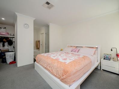 5 Howden Parade, Alkimos WA 6038