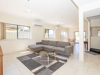 7 White Court, Eneabba WA 6518