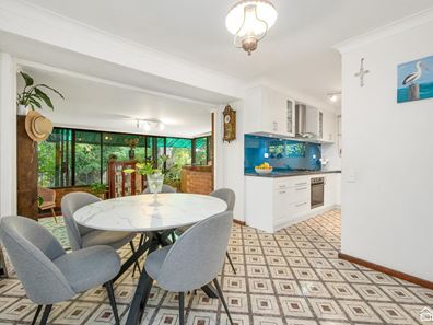 55 Ashley Drive, Kelmscott WA 6111