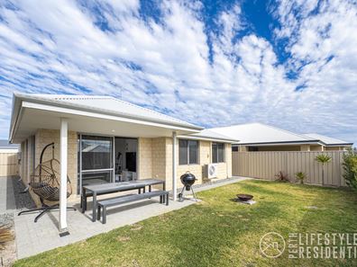 15 Thistle Way, Two Rocks WA 6037