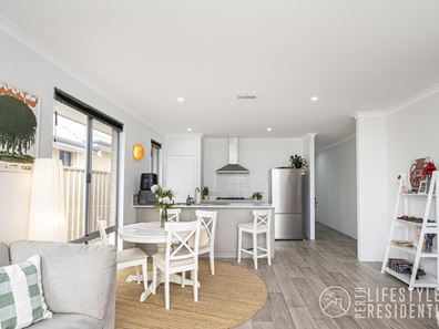 15 Thistle Way, Two Rocks WA 6037