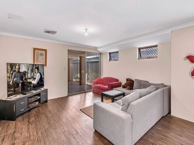 24 Coolgardie Street, Bentley WA 6102