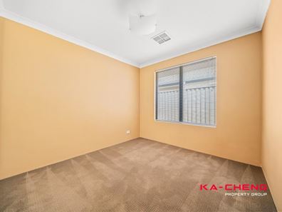 12 Sandhurst Road, Dianella WA 6059