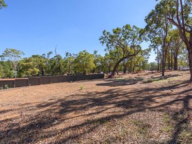 3 Rhodes Way, Mount Helena WA 6082