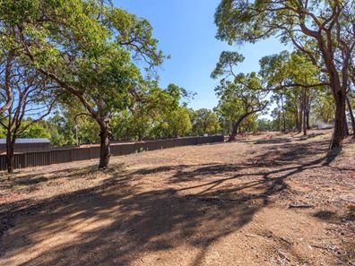 3 Rhodes Way, Mount Helena WA 6082