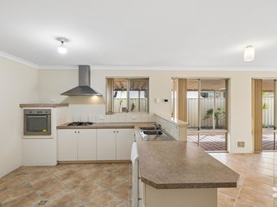 32 Ponderosa Loop, Canning Vale WA 6155