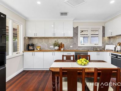 12 Curtis Way, Girrawheen WA 6064