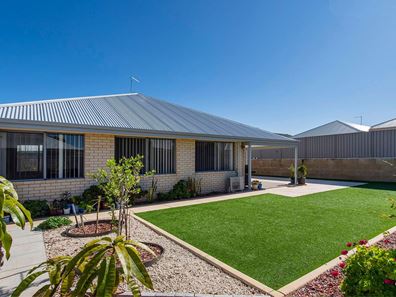 34 Hokitika Drive, Dudley Park WA 6210