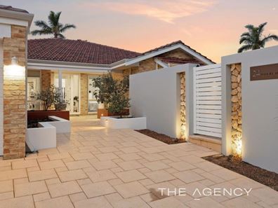 24 Naturaliste Boulevard, Iluka WA 6028