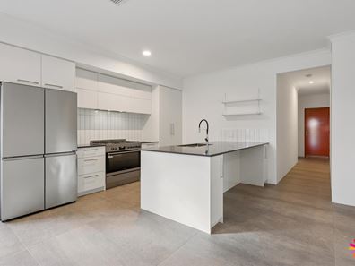 28 McMullan View, Hazelmere WA 6055