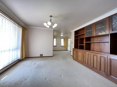 110 Aitken Drive, Winthrop WA 6150