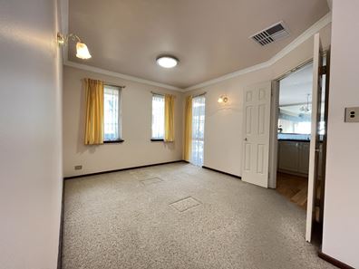 110 Aitken Drive, Winthrop WA 6150