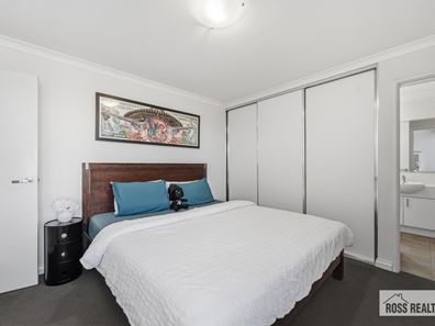 4/14 Compton Street, Balga WA 6061