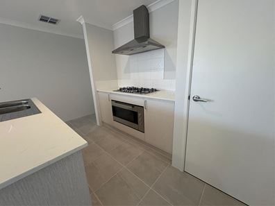 21 Sunglow St, Karnup WA 6176