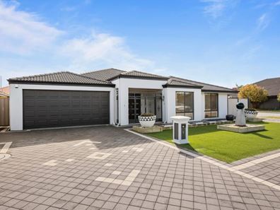 1 Cayenne Street, Wattle Grove WA 6107