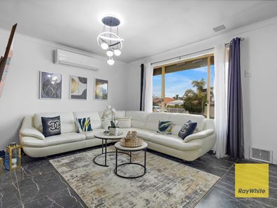 15 Bougainvillea Court, Marangaroo WA 6064