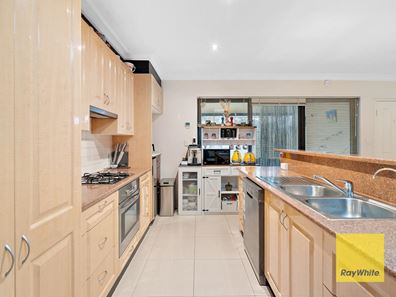 364D Hardey Road, Cloverdale WA 6105