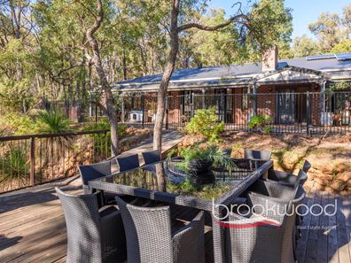 660 Bushlands Road, Hovea WA 6071