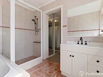 21 Forrester Road, Safety Bay WA 6169