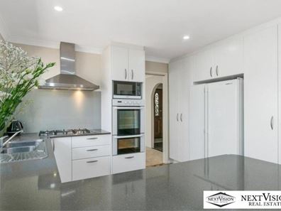 14 Reveley Ct, Samson WA 6163