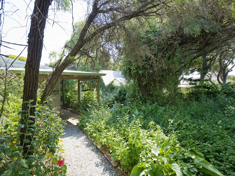 3 Lake View Crescent, Prevelly WA 6285